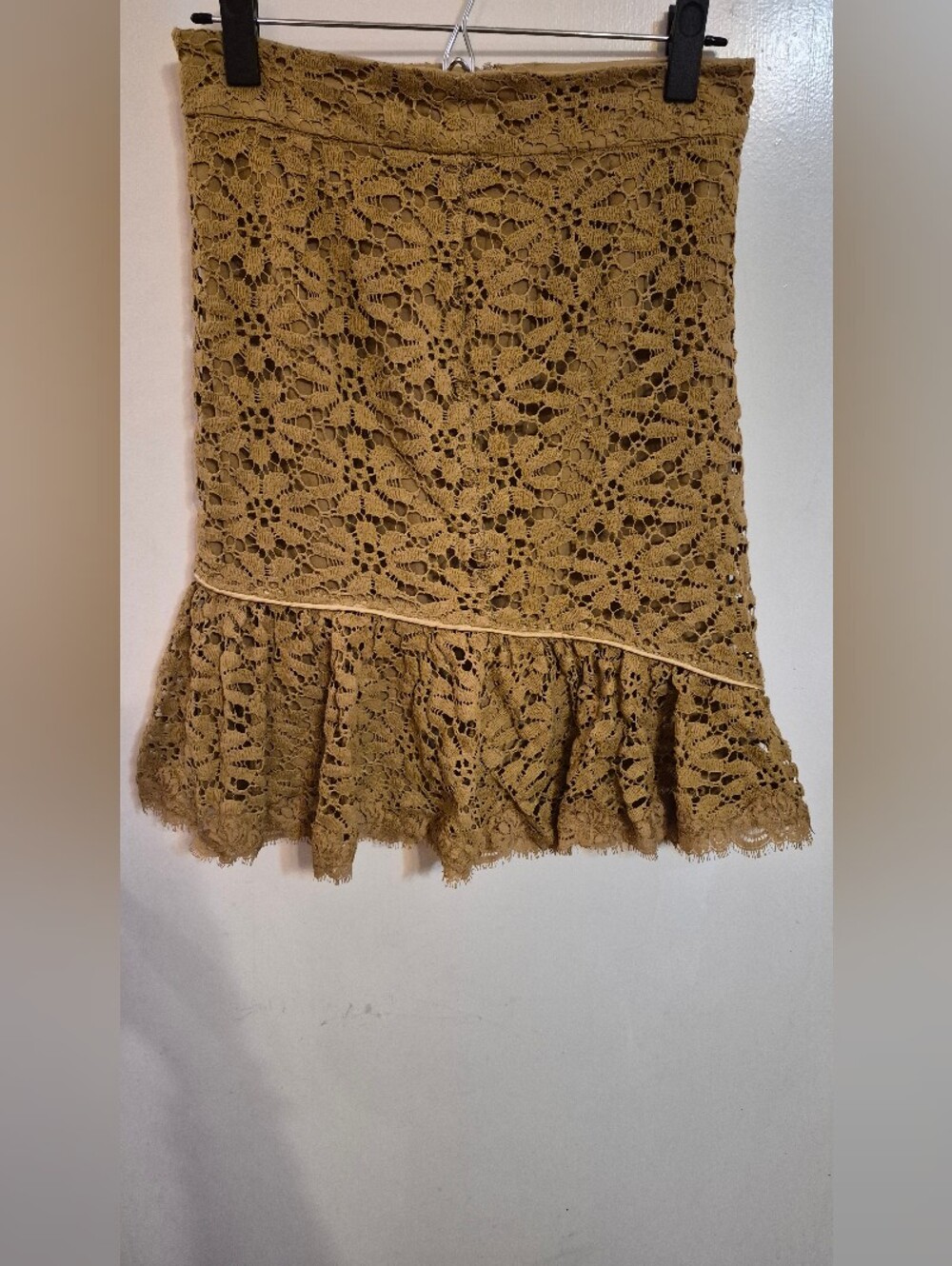 Vintage Betsey Johnson Tan Lace Asymmetrical Ruffle Mini Skirt